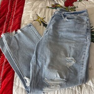 ARULA Light Blue Distressed Boyfriend Jeans